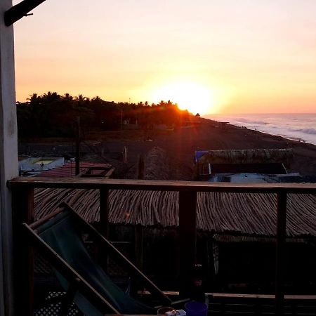 Black Sand Beachhouse Monterrico Εξωτερικό φωτογραφία