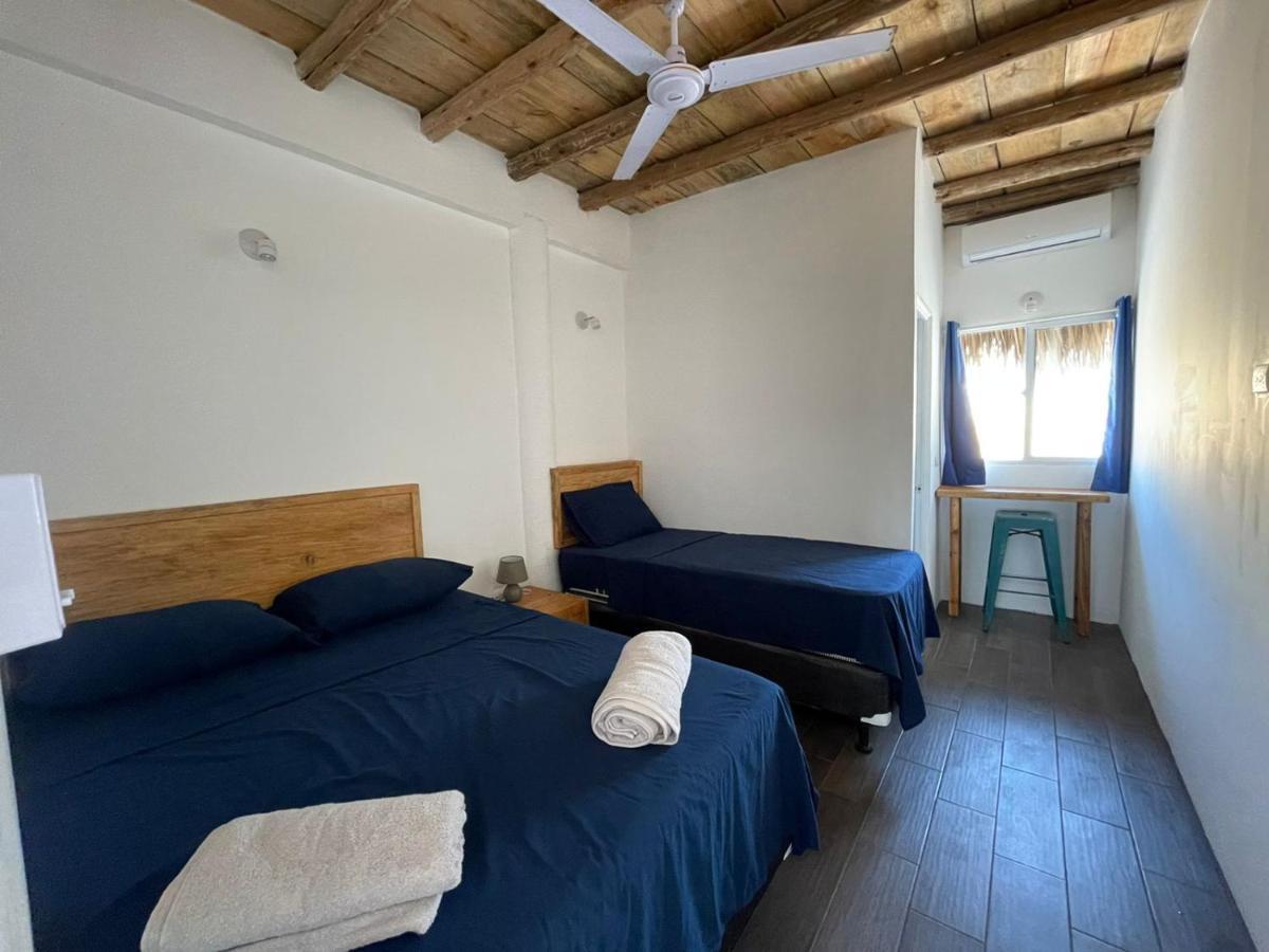 Black Sand Beachhouse Monterrico Εξωτερικό φωτογραφία