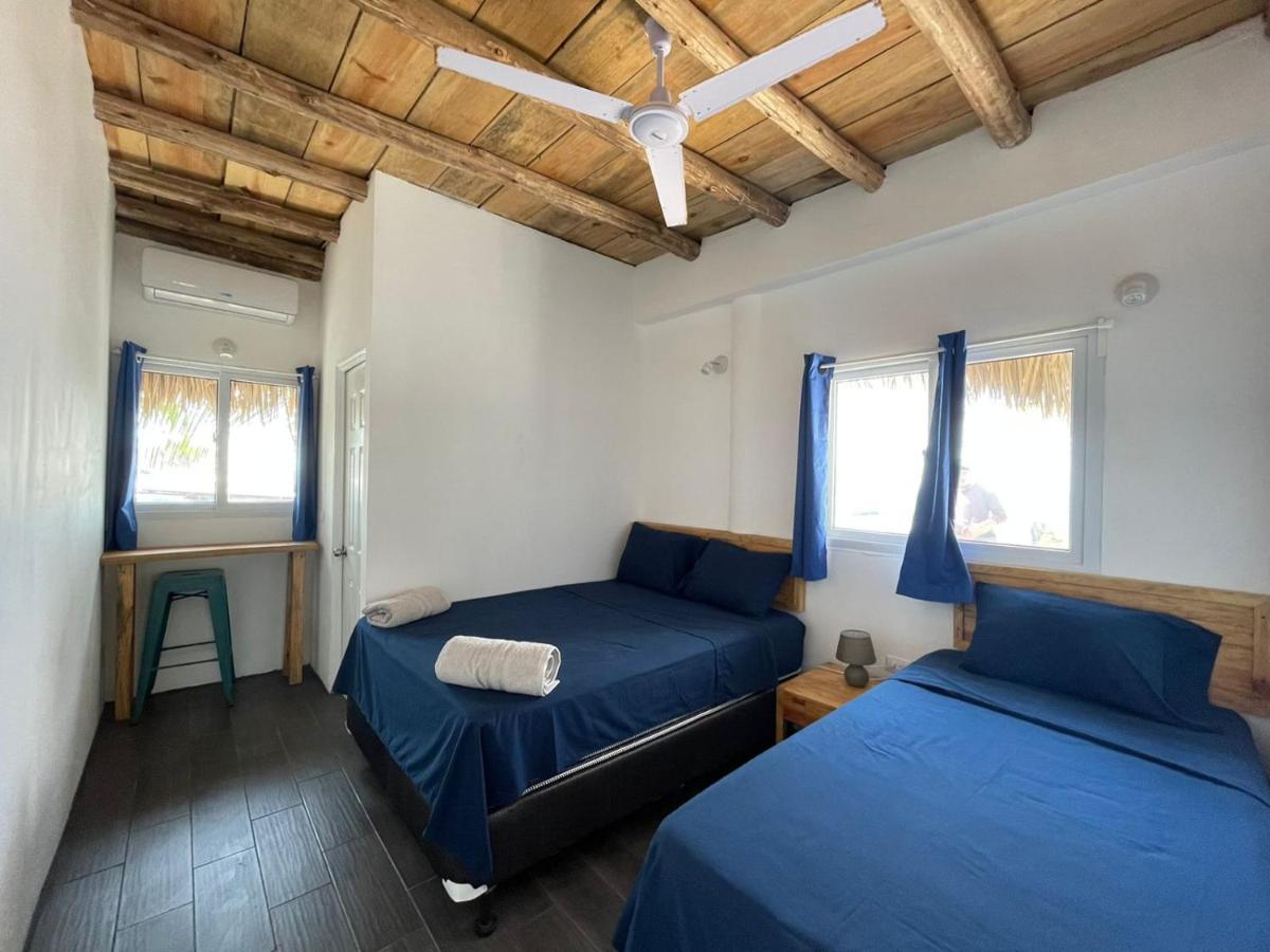 Black Sand Beachhouse Monterrico Εξωτερικό φωτογραφία