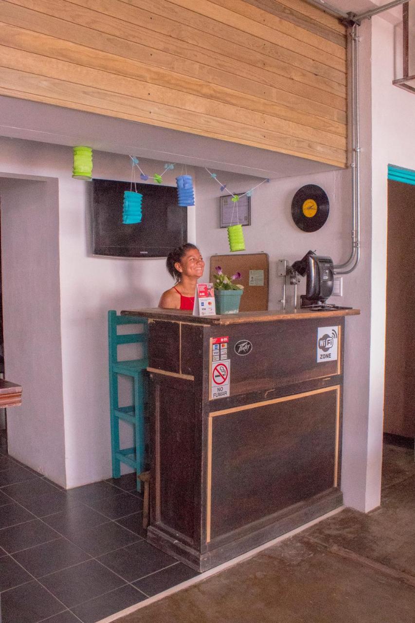 Black Sand Beachhouse Monterrico Εξωτερικό φωτογραφία